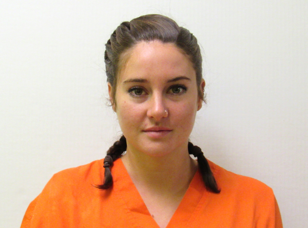 rs_1024x759-161010171500-1024-shailene-woodley-mugshot-ms-101016