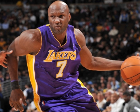 Lamar Odom back in rehab